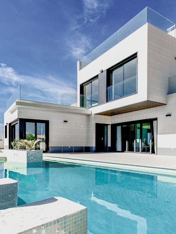 Nowoczesny projekt domu jednorodzinnego Kaldrix